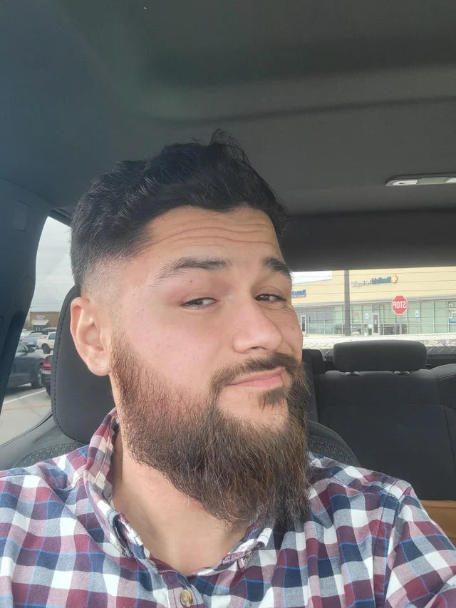 <em>Steven Molano </em>